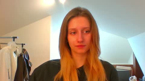 L U N A  online show from February 26, 7:53 am