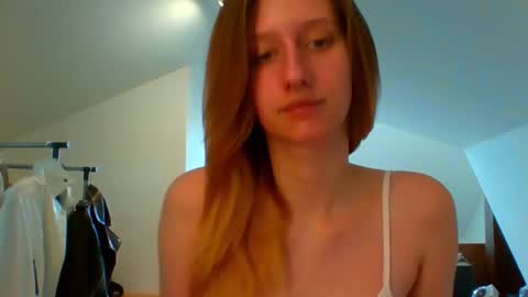 L U N A  online show from February 28, 7:58 am
