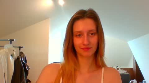 L U N A  online show from February 28, 11:03 am