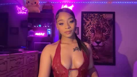 lunaa_11 online show from May 8, 4:51 am