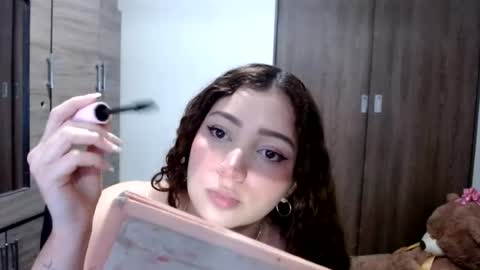lunaa_sub online show from August 3, 6:22 pm