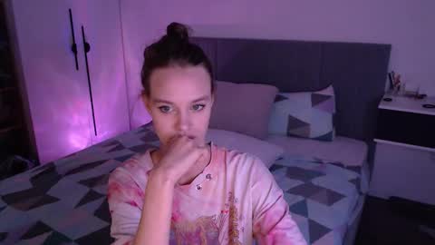 Luna online show from September 18, 9:06 pm