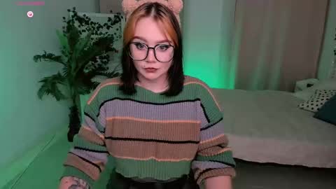 Li online show from October 3, 4:48 pm