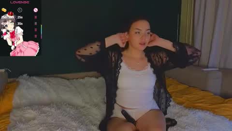 Emily online show from September 19, 7:58 pm