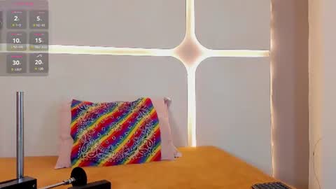 luna arias online show from August 4, 12:30 pm