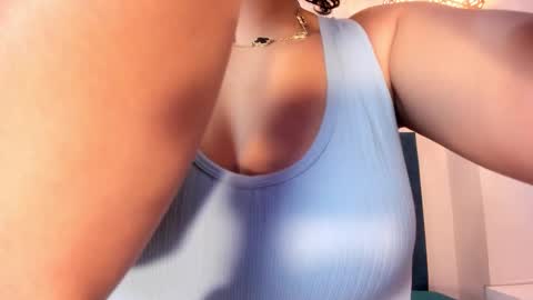 Luna Aspen online show from February 18, 6:15 pm