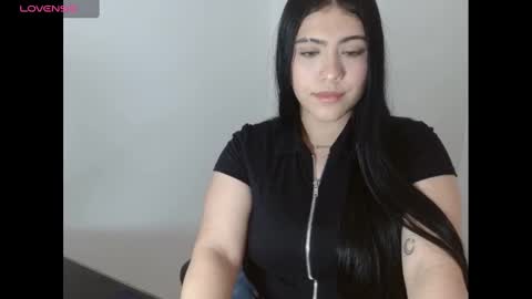 Snapshot of lunabella0 chatting on February 26, 7:38 pm lunabella0 online show from February 26, 7:38 pm