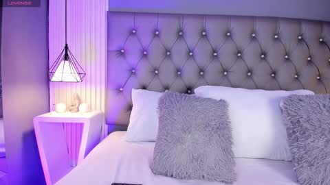 Luna  online show from January 17, 5:16 pm