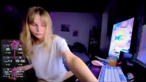 Britney online show from June 28, 8:15 pm