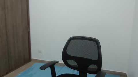 My name is luna Lovense is active my orgasms in your hands Give me more pleasure and make me cum PVT IS OPEN online show from December 5, 2:53 am