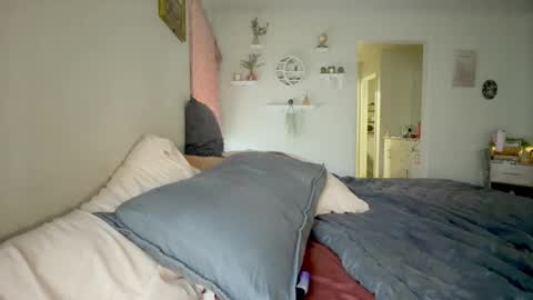 Luna Daddys Girl online show from March 16, 8:24 pm