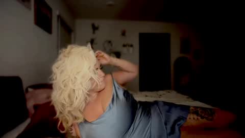 Luna Daddys Girl online show from March 23, 2:37 am