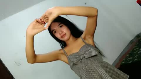 Snapshot of lunafoxx_ chatting on February 14, 3:42 pm lunafoxx_ online show from February 14, 3:42 pm