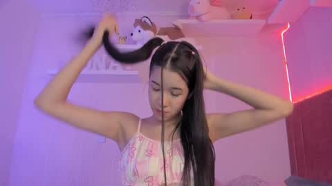 Luna Garcia online show from September 15, 10:04 am