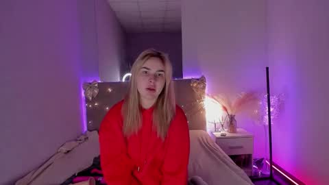 Luna online show from February 2, 1:21 pm