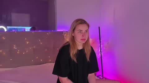 Luna online show from February 8, 1:25 pm