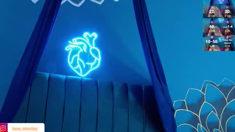 Luna online show from October 30, 7:36 pm