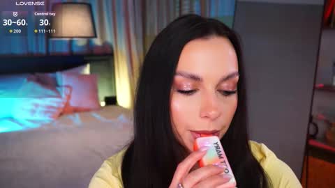 Snapshot of lunanight_ chatting on March 9, 9:30 pm Luna next streams Mon Fri Sat Sun 8pm-5am gmt0 online show from March 9, 9:30 pm