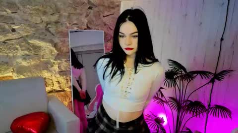 Snapshot of lunanocturne chatting on February 17, 9:28 am jayDi online show from February 17, 9:28 am