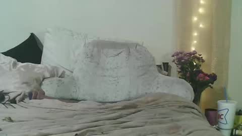 Snapshot of lunanova4 chatting on March 4, 3:23 am lunanova4 online show from March 4, 3:23 am