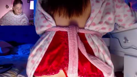 Julieth  online show from July 23, 1:53 pm