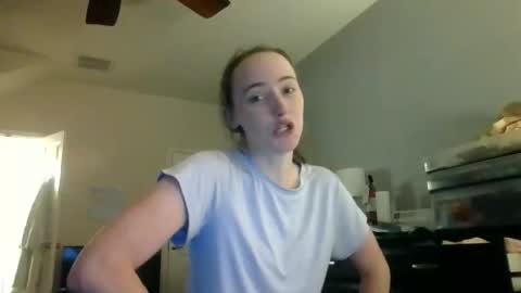 lunapixie2020 online show from May 12, 12:52 am