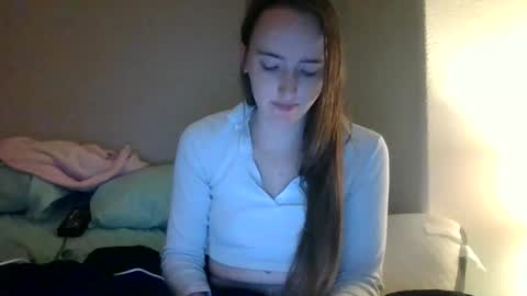 lunapixie2020 online show from May 24, 4:06 am