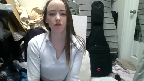 lunapixie2020 online show from May 28, 3:26 am