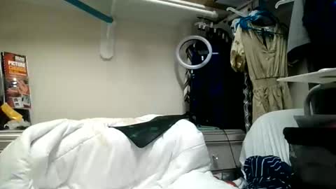 lunapixie2020 online show from June 6, 1:32 am