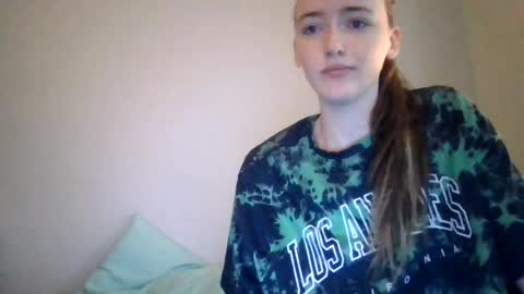 lunapixie2020 online show from July 25, 11:57 pm