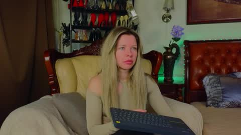 Luna Rishi online show from March 21, 7:13 am