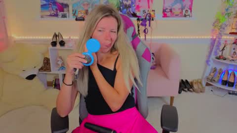 Luna Rishi online show from July 31, 6:13 am