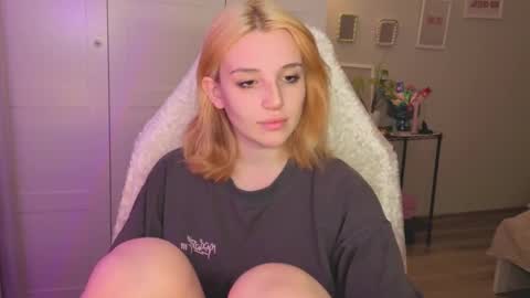 Kate online show from February 6, 9:51 pm