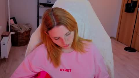 Kate online show from July 28, 2:05 pm