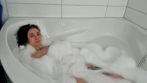 Luna  powered by bitch dust online show from November 24, 2:06 pm