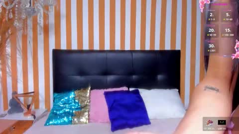 Luna Toledo online show from October 2, 12:45 pm