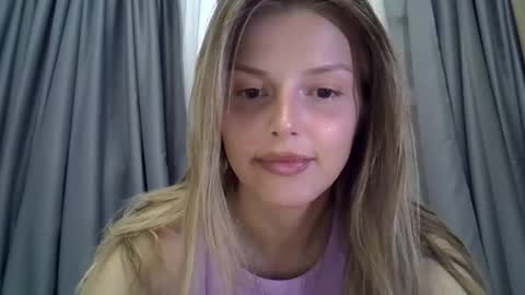 Snapshot of lunav7 chatting on September 20, 6:20 pm Luna  online show from September 20, 6:20 pm