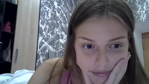 Snapshot of lunav7 chatting on October 28, 6:10 pm Luna  online show from October 28, 6:10 pm