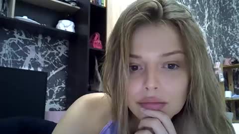 Snapshot of lunav7 chatting on October 30, 7:14 pm Luna  online show from October 30, 7:14 pm