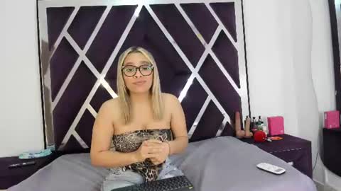 lunaviceht online show from July 20, 12:40 pm