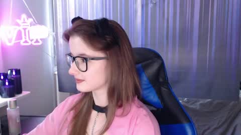 Snapshot of lunaxcherry chatting on June 29, 5:13 pm LunaXcherry online show from June 29, 5:13 pm