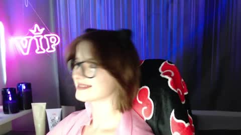 Snapshot of lunaxcherry chatting on July 23, 5:44 pm LunaXcherry online show from July 23, 5:44 pm