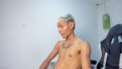 lunay_bigcock420 online show from January 17, 6:51 am