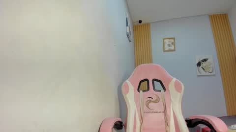 lunay_bigcock420 online show from February 4, 2:01 pm