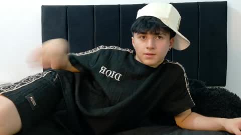 lunaydream online show from June 3, 2:33 pm