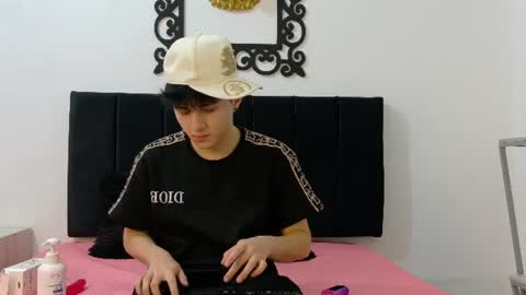 lunaydream online show from June 10, 11:31 am