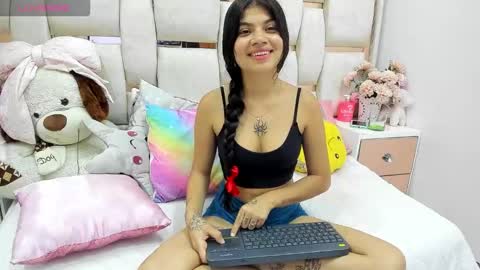lunita57 online show from September 13, 7:57 pm