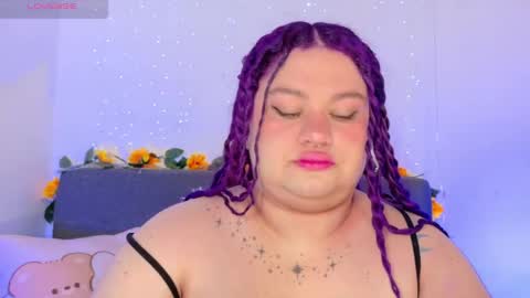 L U N I T A  online show from May 25, 2:12 pm