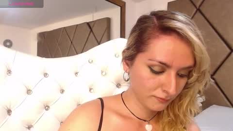 lunitadiva online show from January 27, 12:37 pm