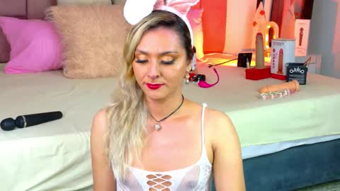 lunitadiva online show from January 13, 3:06 pm